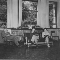 http://www.oberlinlibstaff.com/omeka203/plugins/Dropbox/files/Carnegie_Library_interior_ca._1940_2.jpg